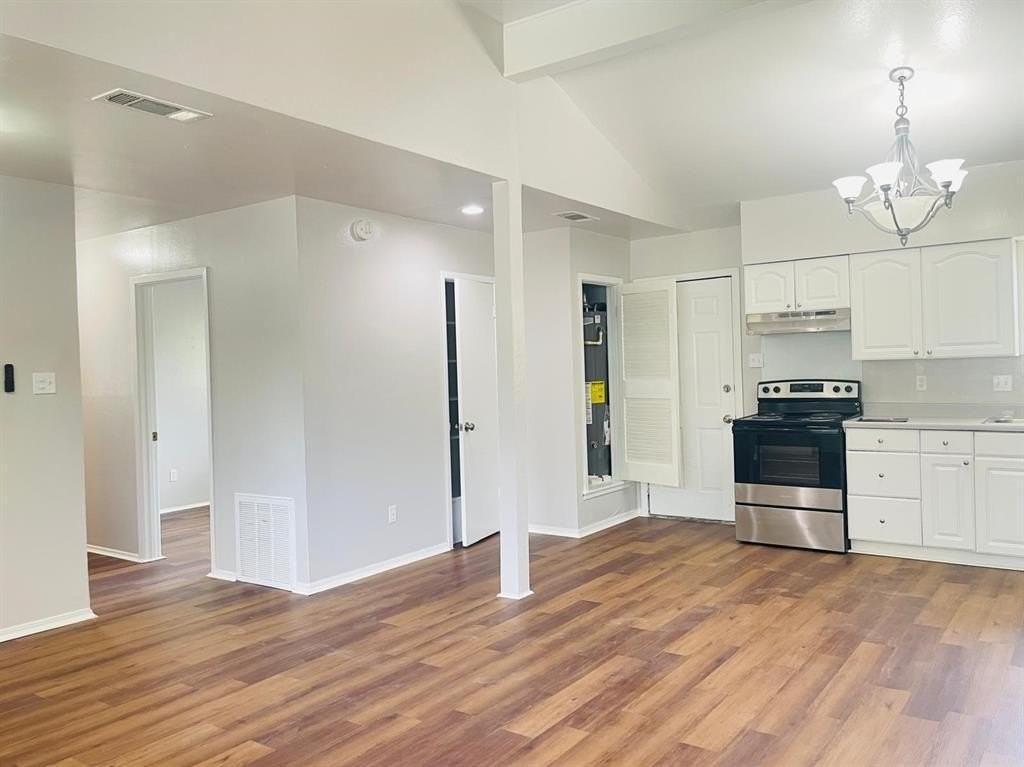1905 Brookview Dr - Photo 6 of 10