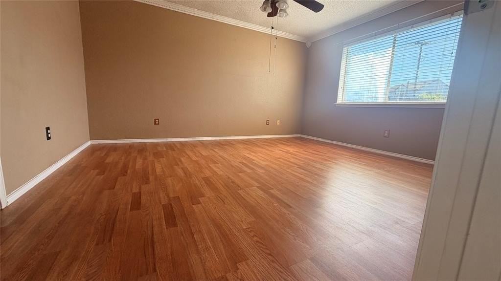 6202 Tidewater Dr - Photo 6 of 13