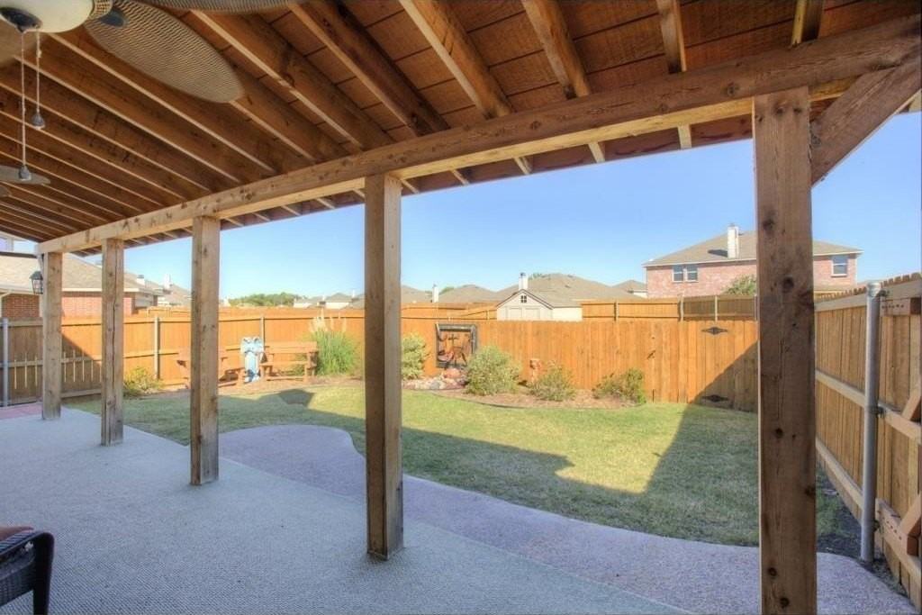 2912 Lake Terrace Dr - Photo 2 of 24