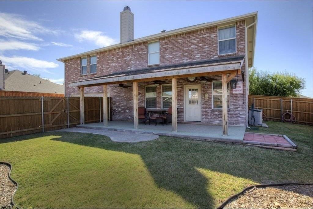2912 Lake Terrace Dr - Photo 3 of 24