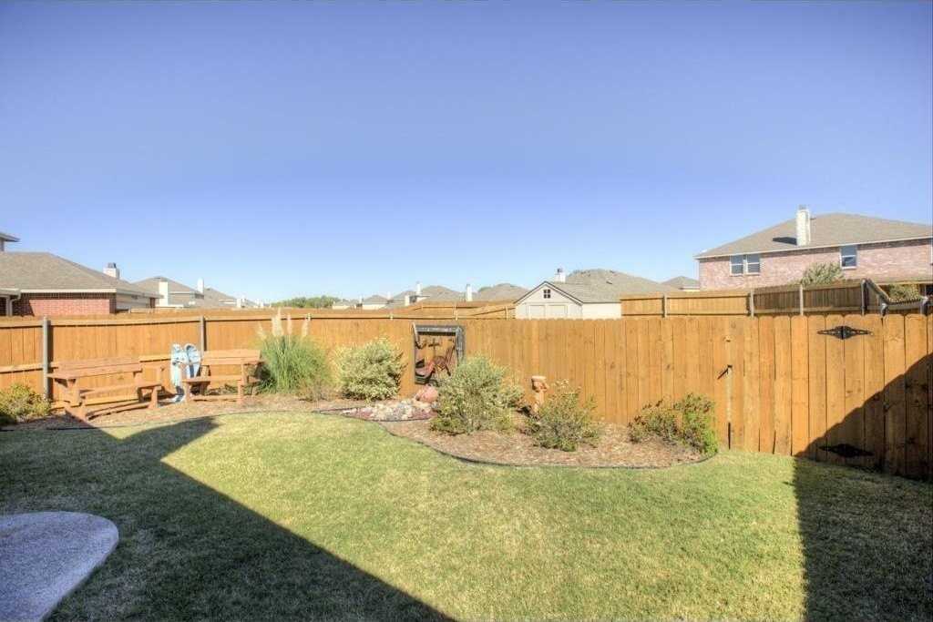 2912 Lake Terrace Dr - Photo 4 of 24