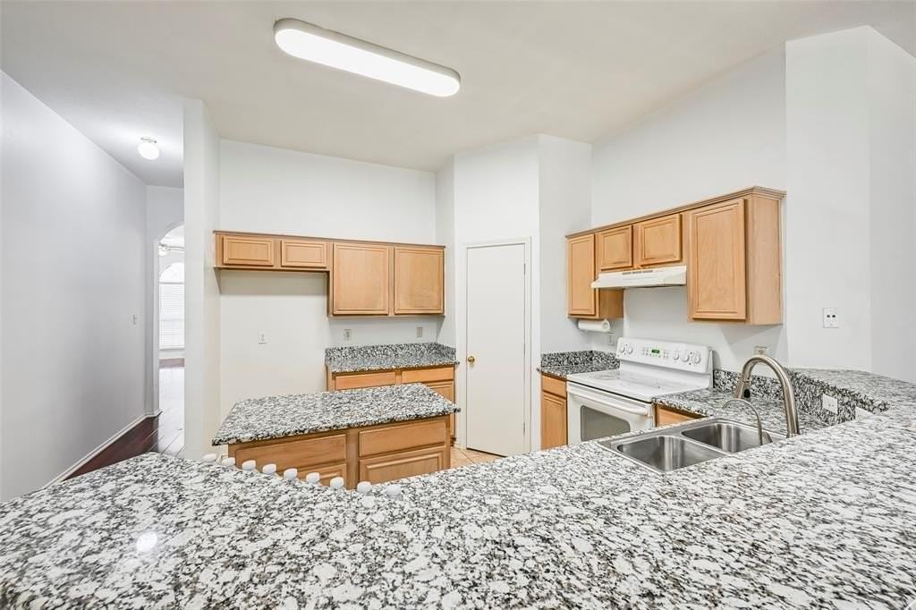 700 N Emma Dr - Photo 4 of 15