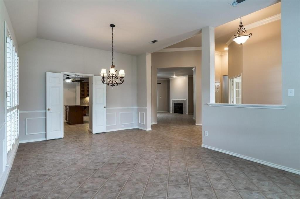 8503 Prescott Cir - Photo 4 of 20