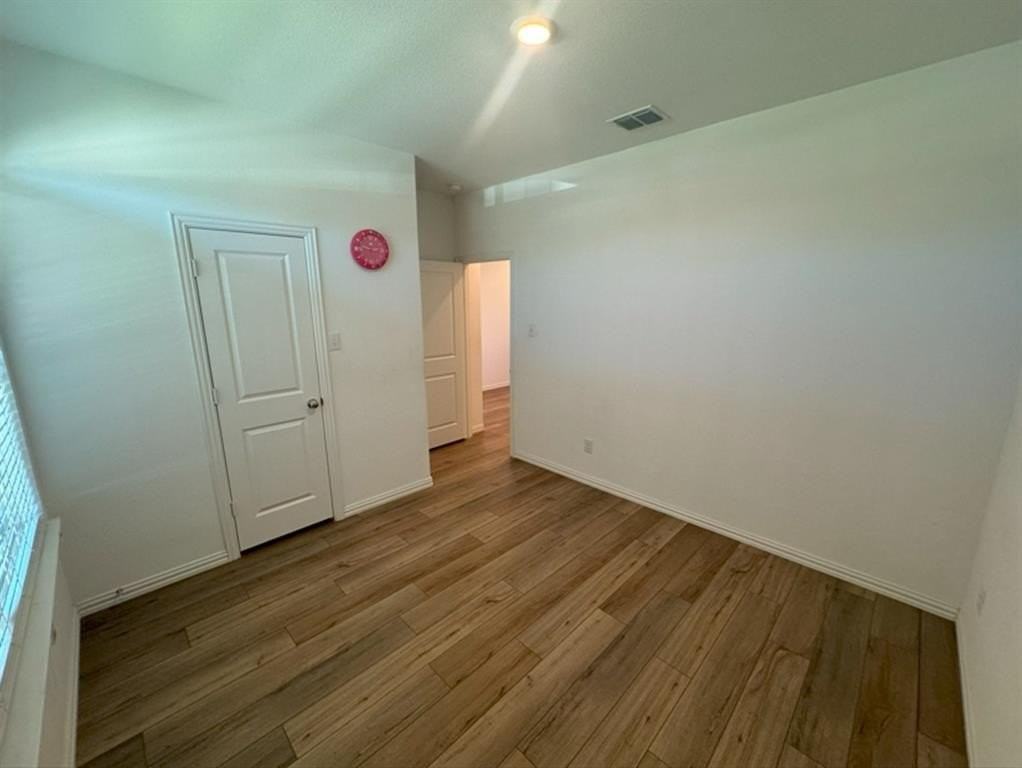 1105 Daffodil St - Photo 4 of 30