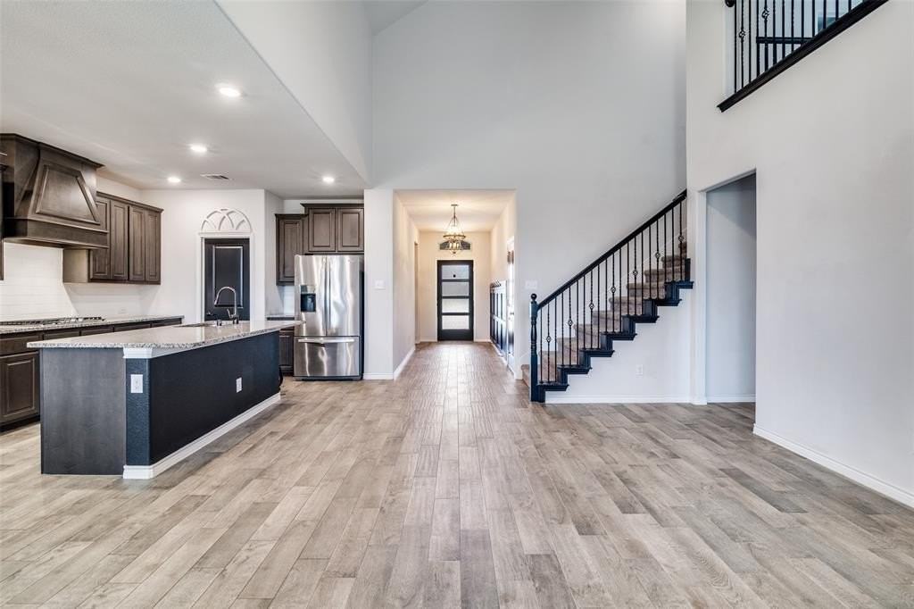 3094 Maverick Dr - Photo 6 of 39