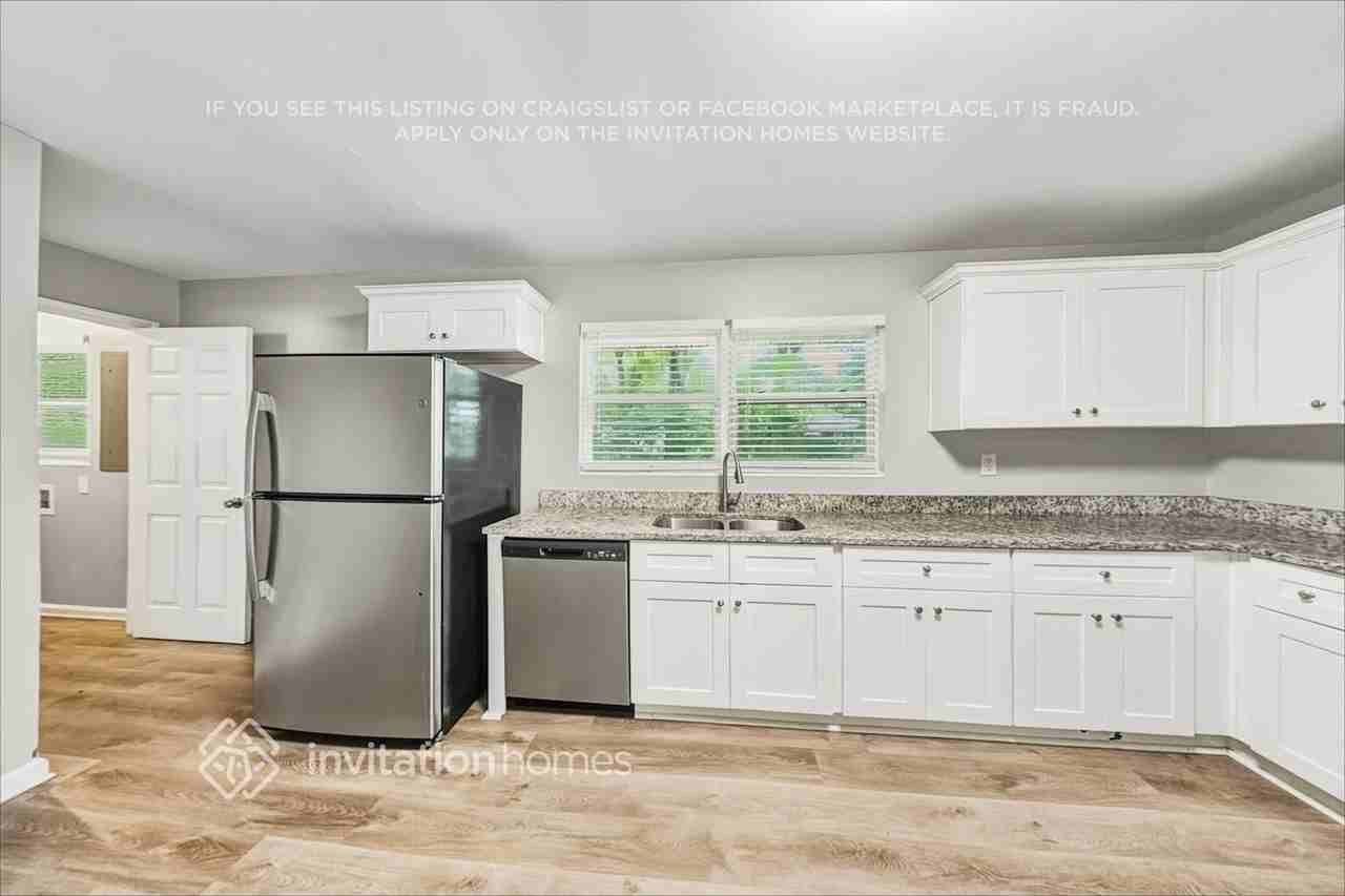 8490 Meadowbrook Dr - Photo 7 of 19