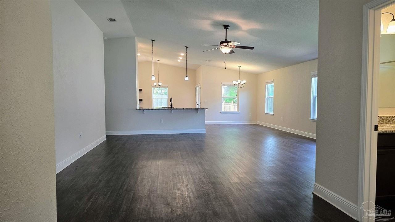 5157 Peach Dr - Photo 2 of 39
