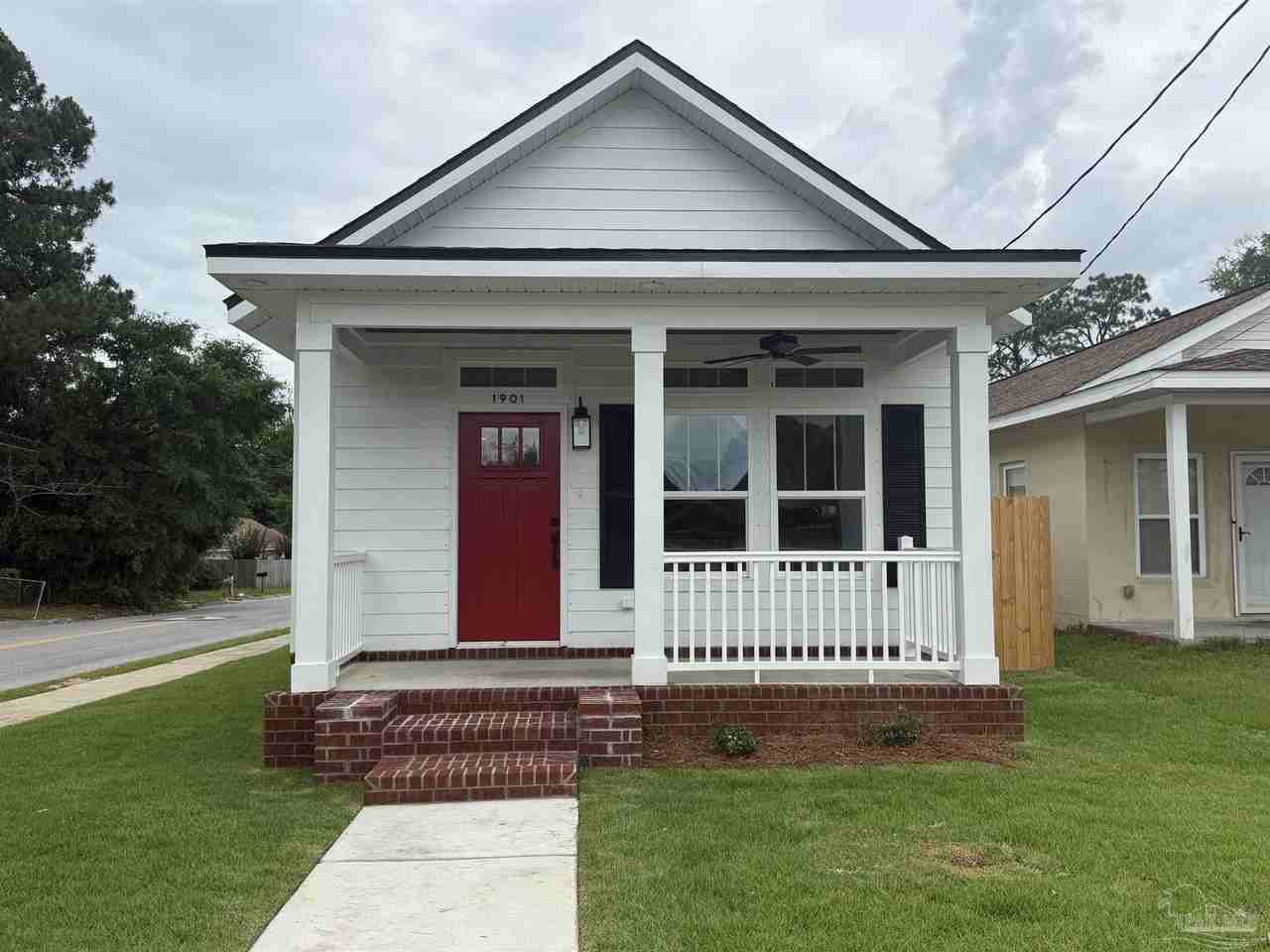 1901 N Davis Hwy