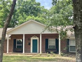 featured image of 211 Cordoba St