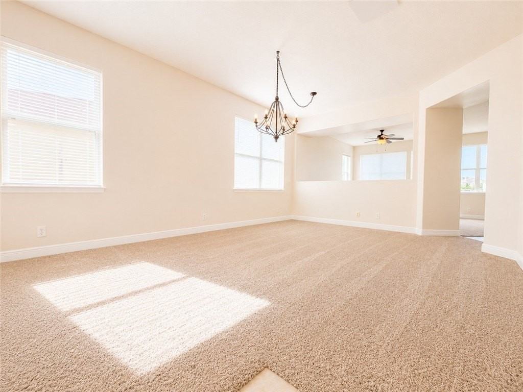 754 Carriage Lake Way - Photo 4 of 23