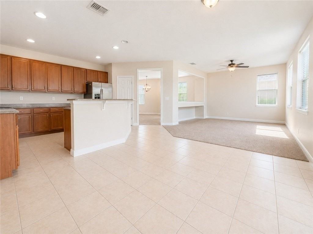754 Carriage Lake Way - Photo 5 of 23