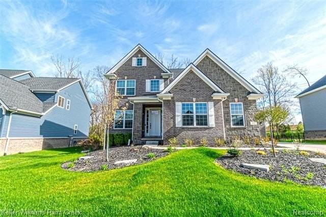 375 Amelia Cir - Photo 2 of 50
