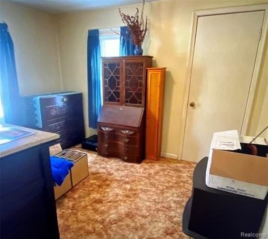 20797 Negaunee St - Photo 6 of 38