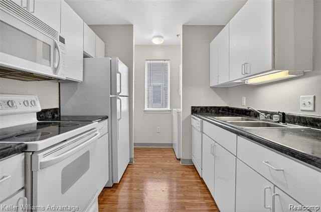 863 Amanda Ln - Photo 6 of 16