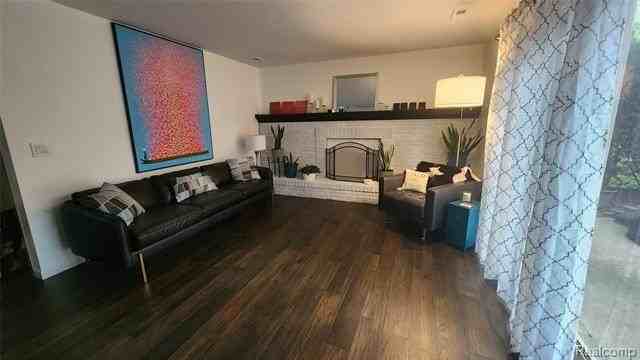 5395 Timber Ridge Trl - Photo 4 of 8