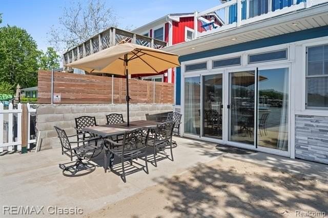 11478 E Shore Dr - Photo 5 of 50