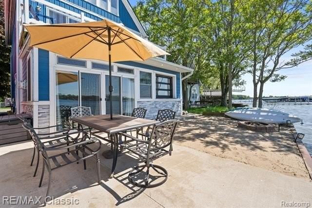 11478 E Shore Dr - Photo 6 of 50