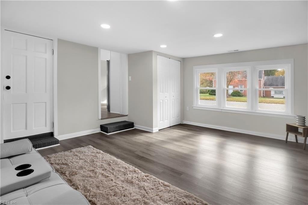 7 E Lewis Rd - Photo 4 of 34