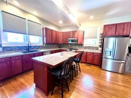 featured image of 1522 Barron St