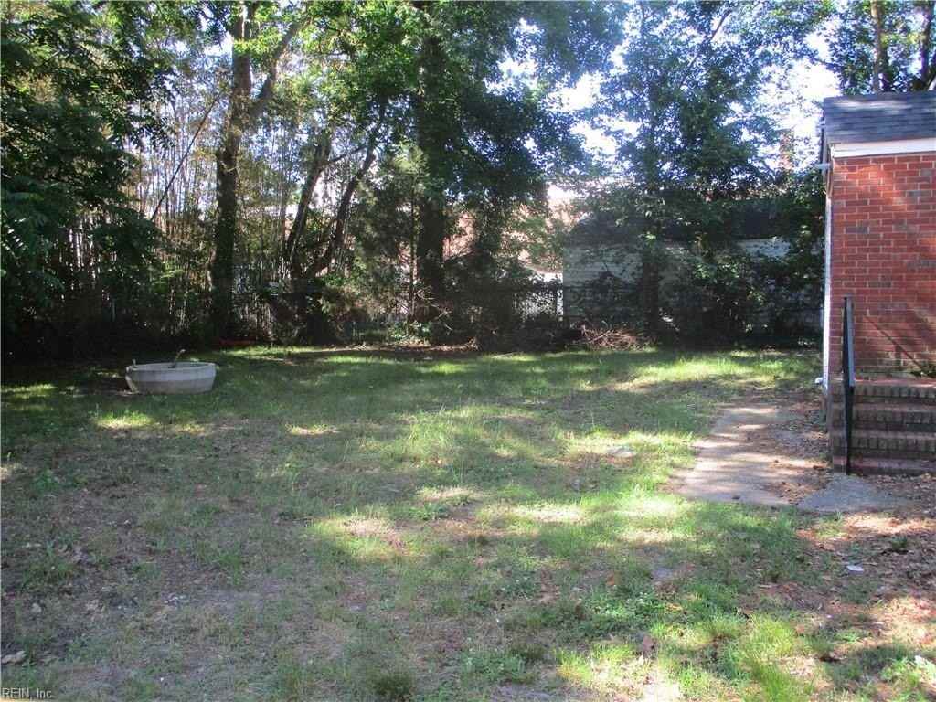 8918 Granby St - Photo 2 of 14