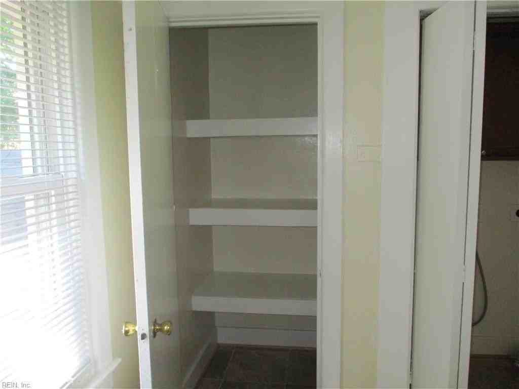 8918 Granby St - Photo 6 of 14