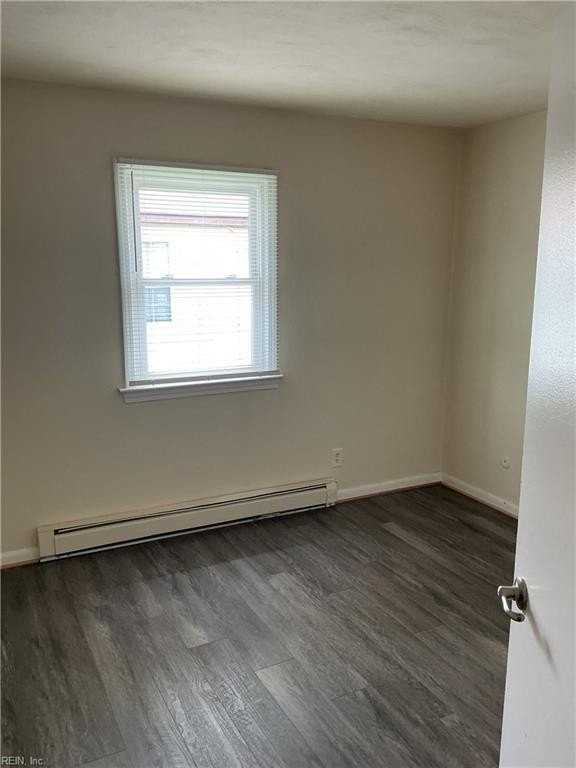 1111 Hugo St #D - Photo 5 of 7