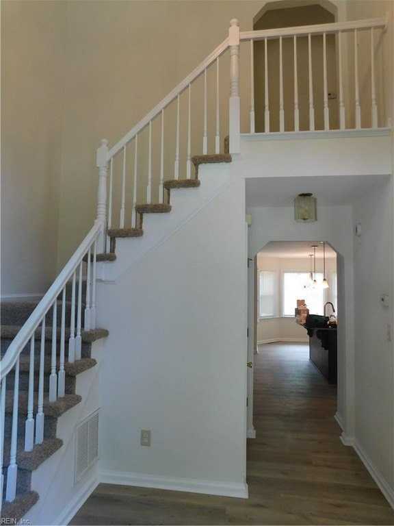 1129 Crystalwood Cir - Photo 5 of 23