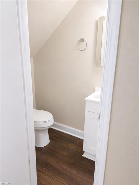 1032 37th St - Photo 5 of 15