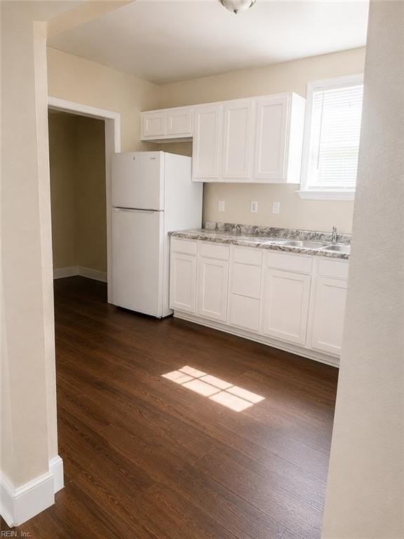 1032 37th St - Photo 6 of 15