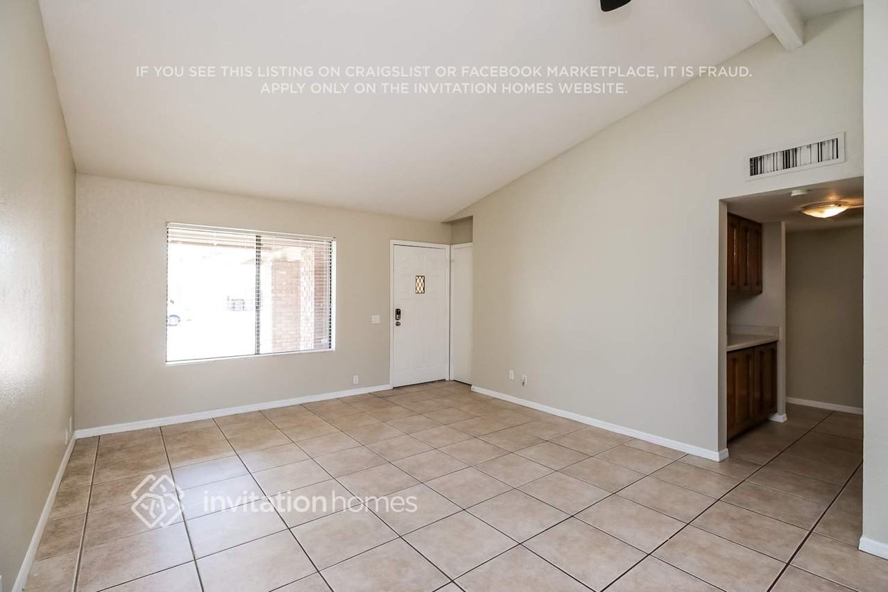 1254 E Indigo St - Photo 3 of 21