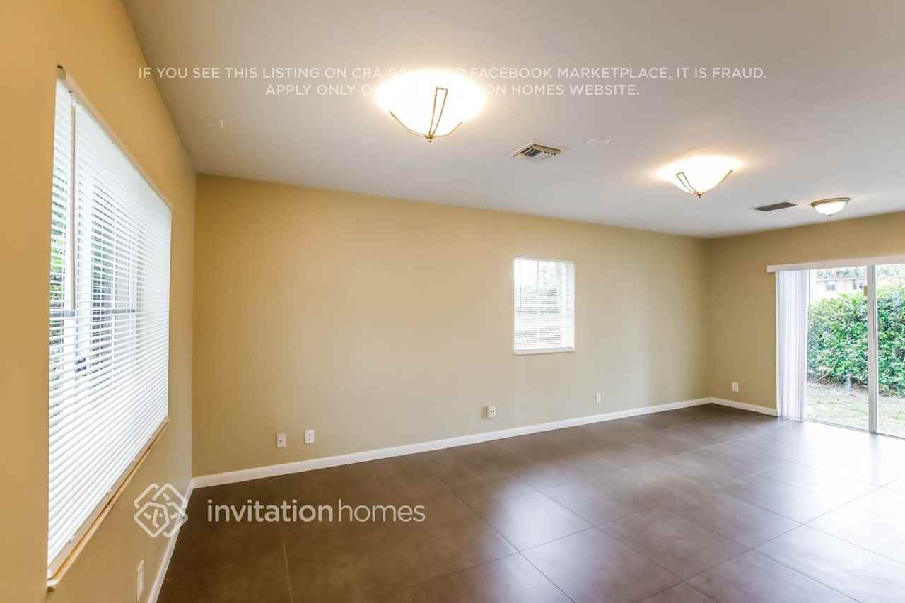 175 Se 2nd Ct - Photo 4 of 18