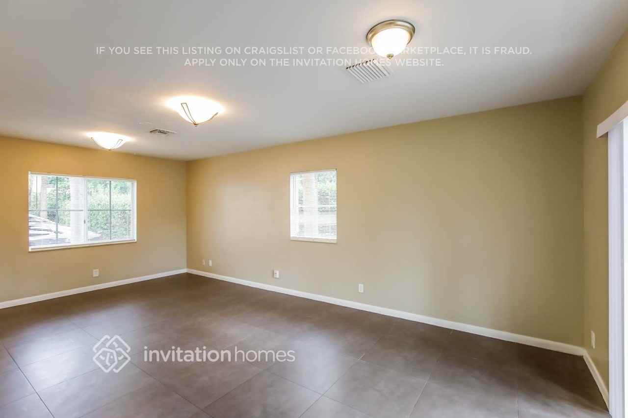 175 Se 2nd Ct - Photo 7 of 18