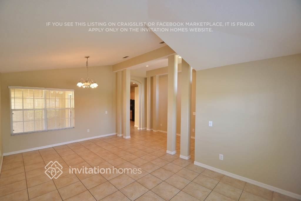 2384 Cobblefield Cir - Photo 4 of 9