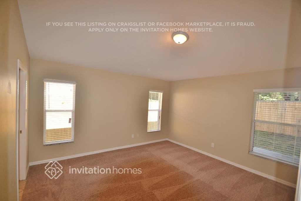 2384 Cobblefield Cir - Photo 5 of 9