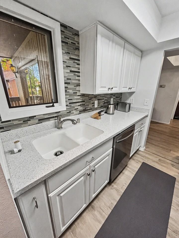 7538 Foxridge Way #8H - Photo 6 of 10