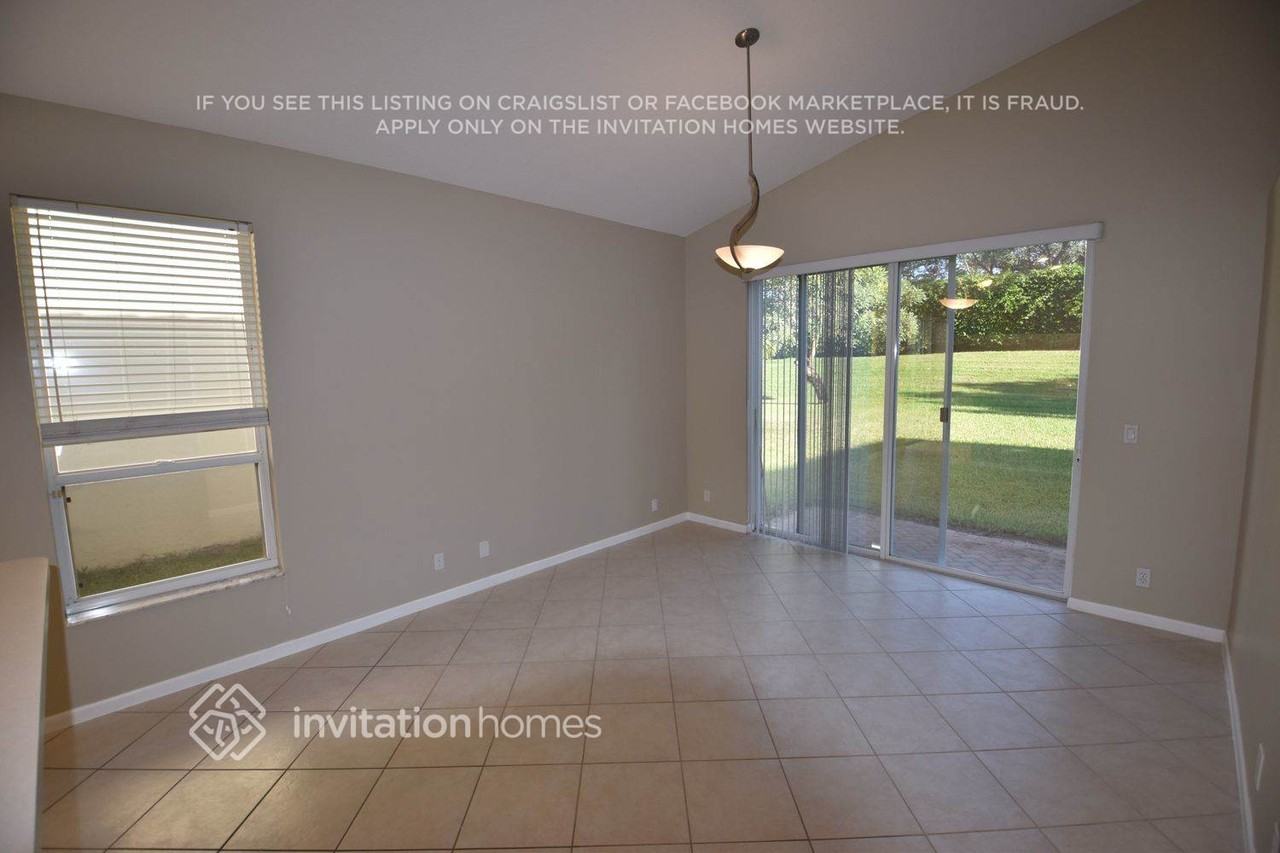 11121 Laurel Walk Rd - Photo 2 of 6