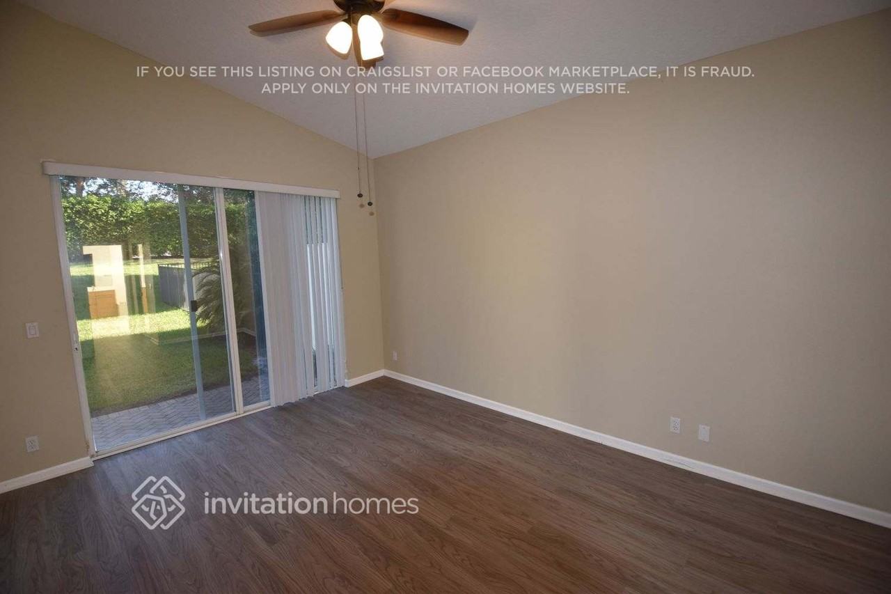 11121 Laurel Walk Rd - Photo 3 of 6