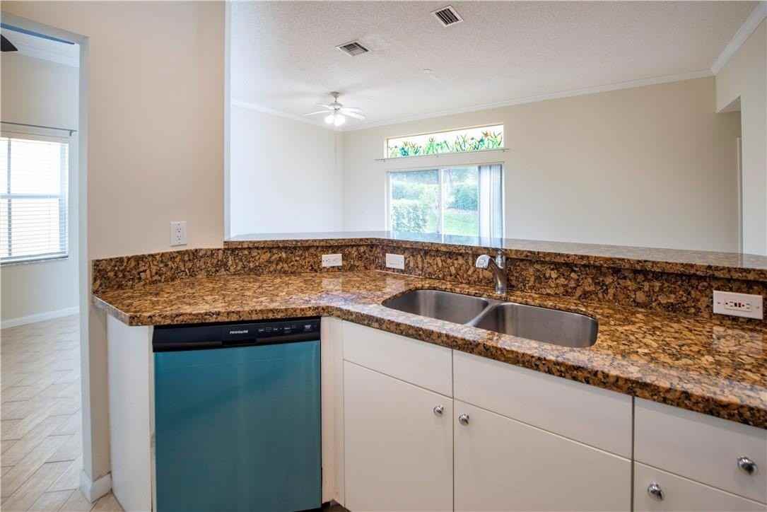 4015 Palm Pl - Photo 5 of 25