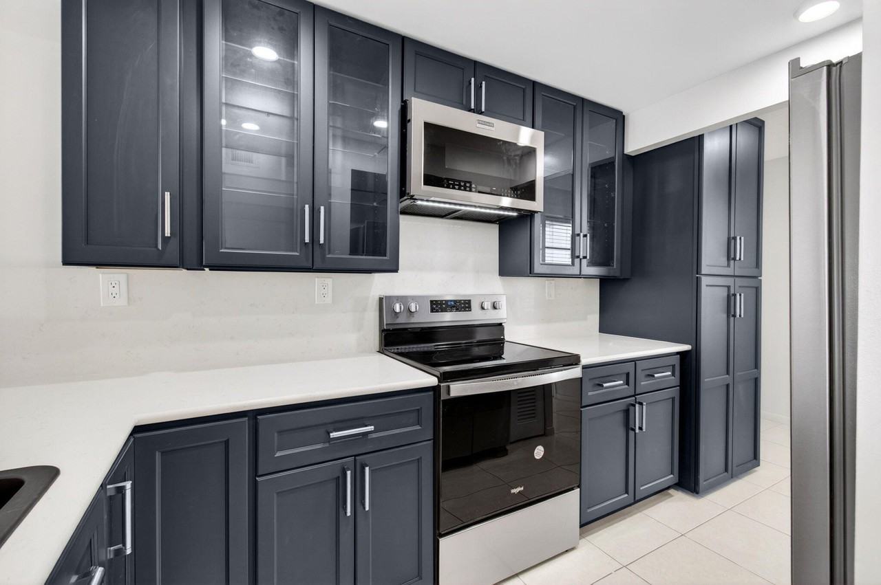 12 Royal Palm Way #501