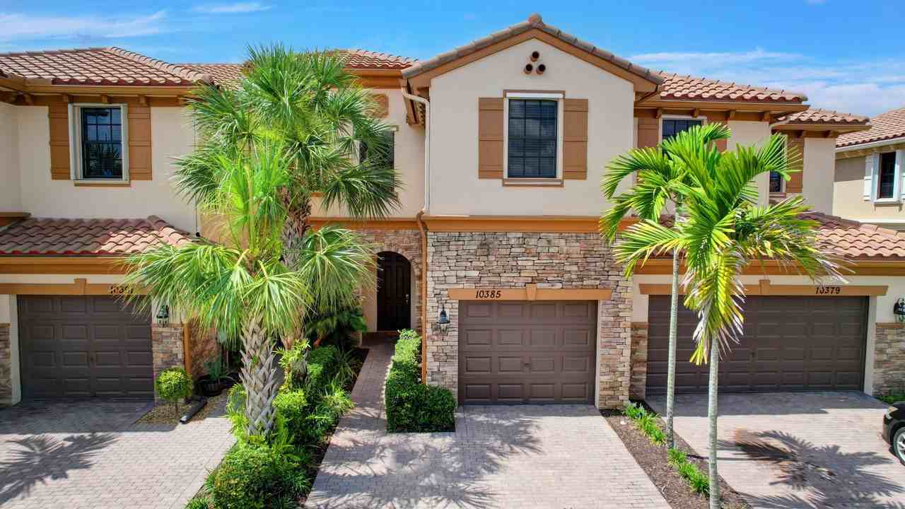 10385 Wellington Parc Dr - Photo 6 of 50