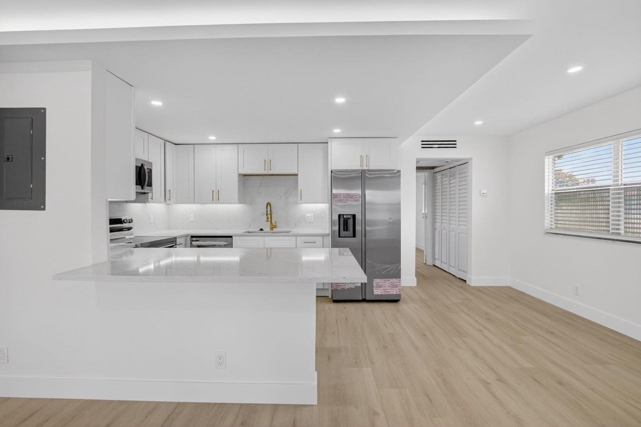 270 Brittany F #607 - Photo 6 of 50