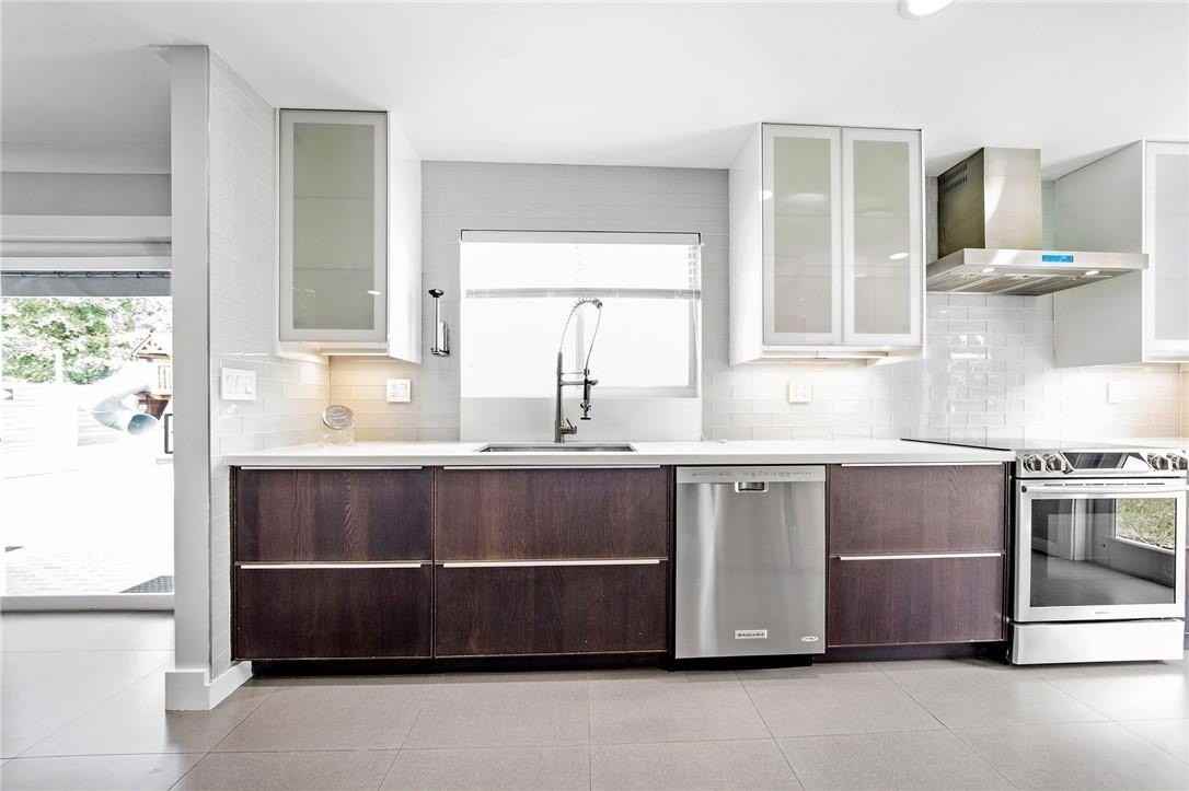 15276 Harrison Rd - Photo 4 of 50
