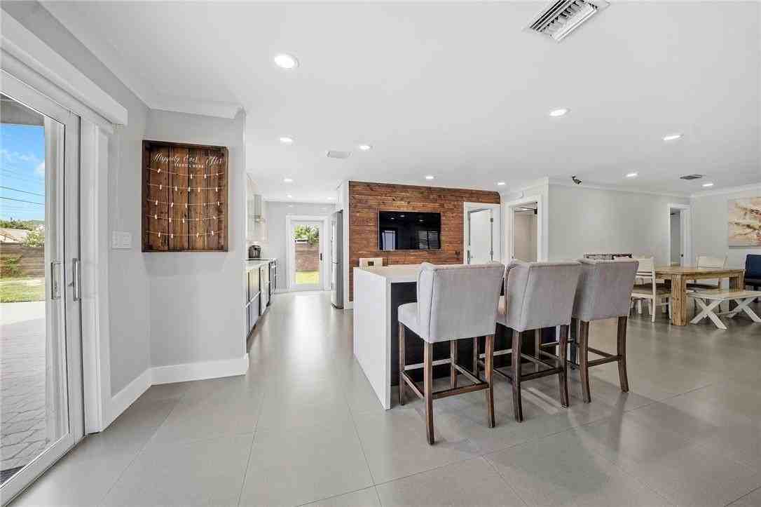 15276 Harrison Rd - Photo 5 of 50
