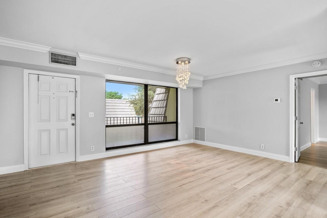 1120 Homewood Blvd #G204 - Photo 4 of 25