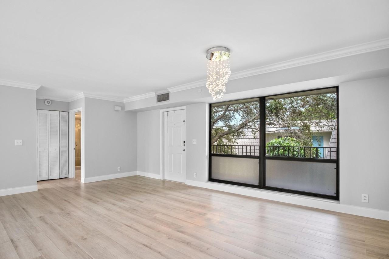 1120 Homewood Blvd #G204 - Photo 5 of 25