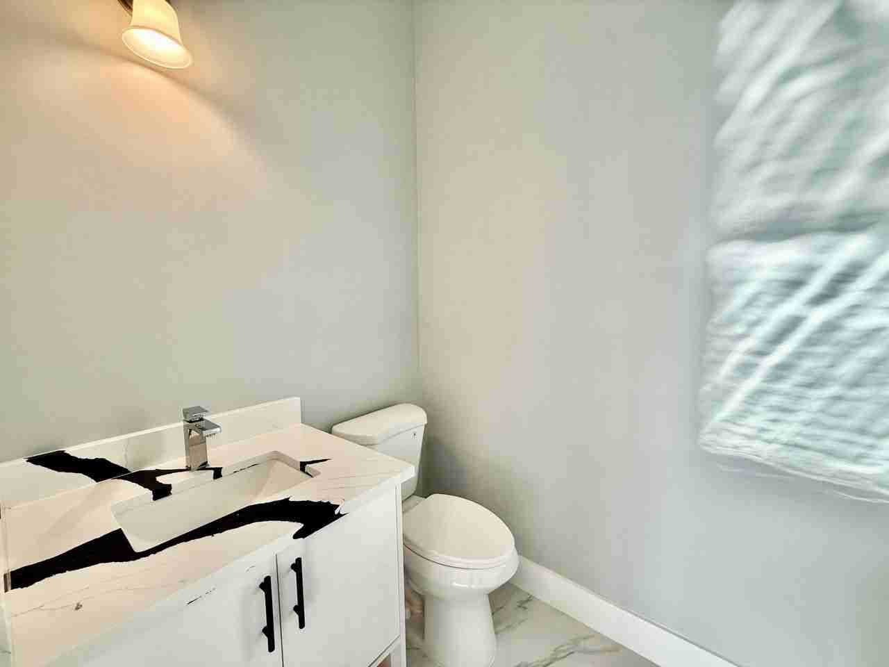 660 Ne Moss Rose Pl - Photo 6 of 20