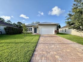 675 Ne Moss Rose Pl - Photo 1 of 1