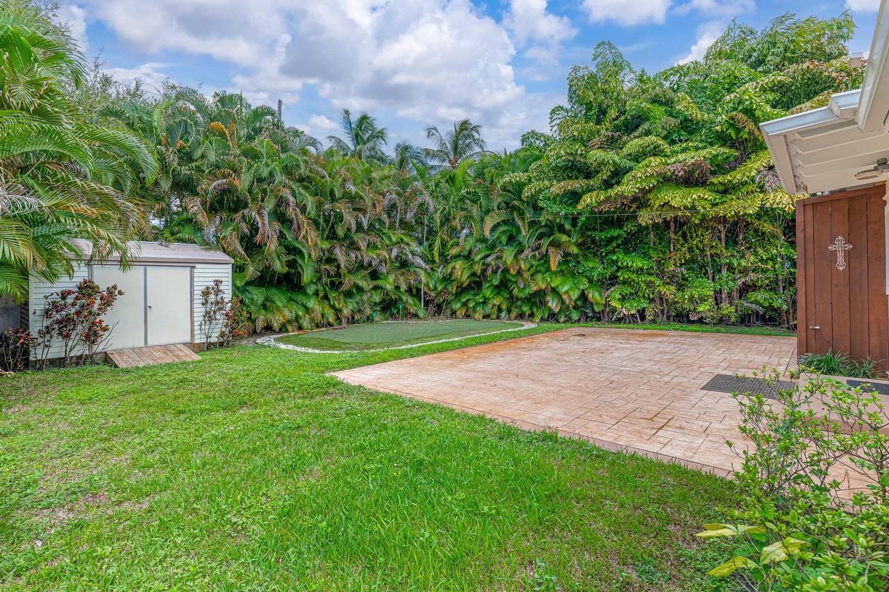 1717 Sw 12th Ct - Photo 3 of 32