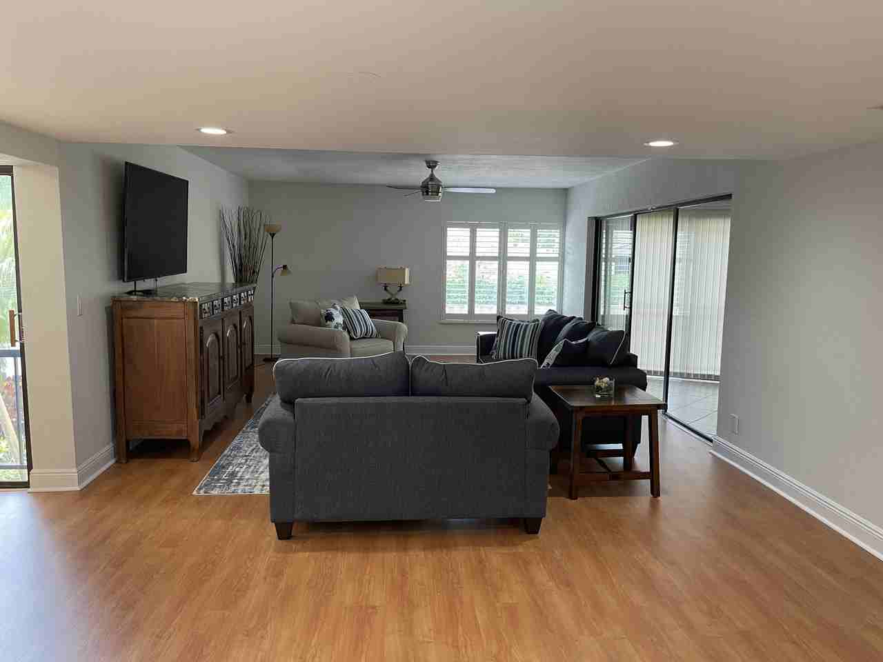 1660 Twelve Oaks Way #203 - Photo 6 of 24