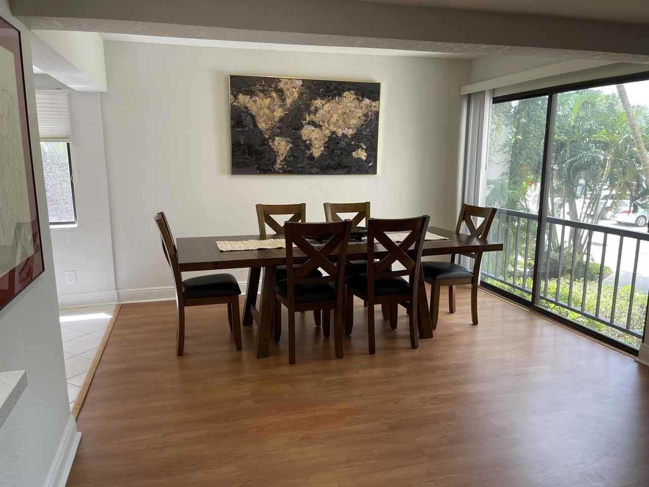 1660 Twelve Oaks Way #203 - Photo 7 of 24